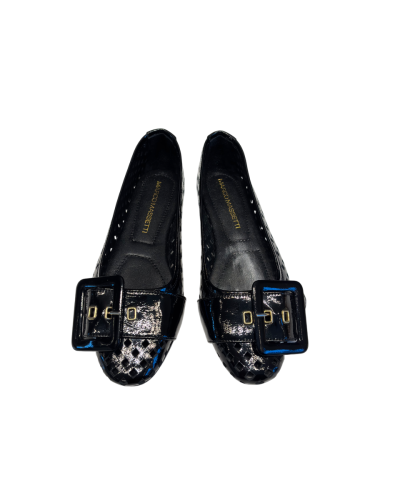 Ballerina Vernice Traforata Con Accessorio Fibbia Nera
